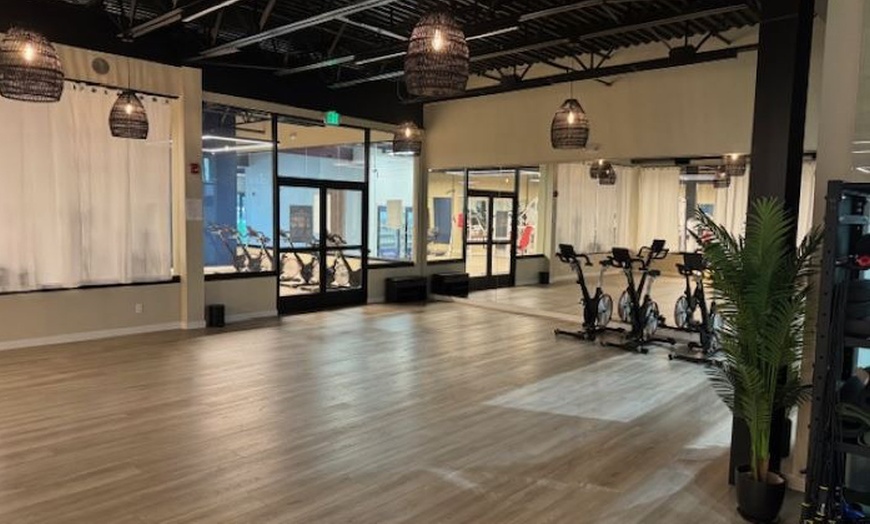 Image 3: Unlock Your Fitness Potential with One-Month Gym Membership