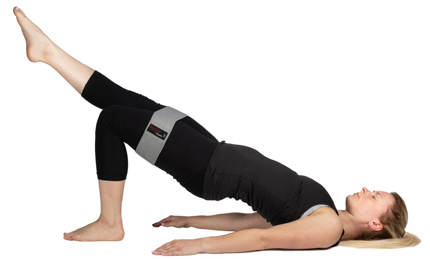Image 9: Pro 11 Wellbeing Three Pack of Glute Bands with Carry Pack
