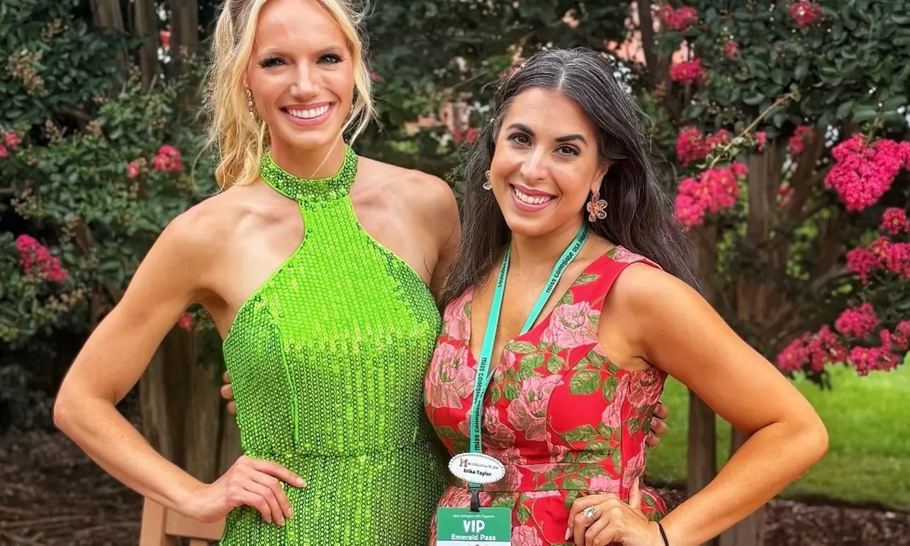 Rent Designer Dresses with 55% Toward One Month Membership