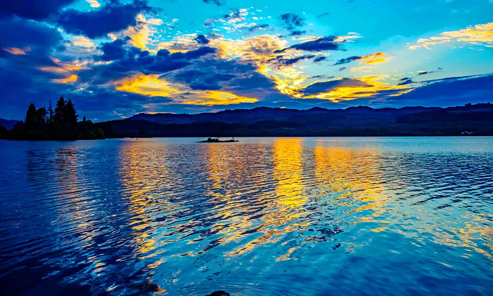 Delight in Prosecco Afternoon Tea for 2, 3, or 4 with Scenic Backdrop