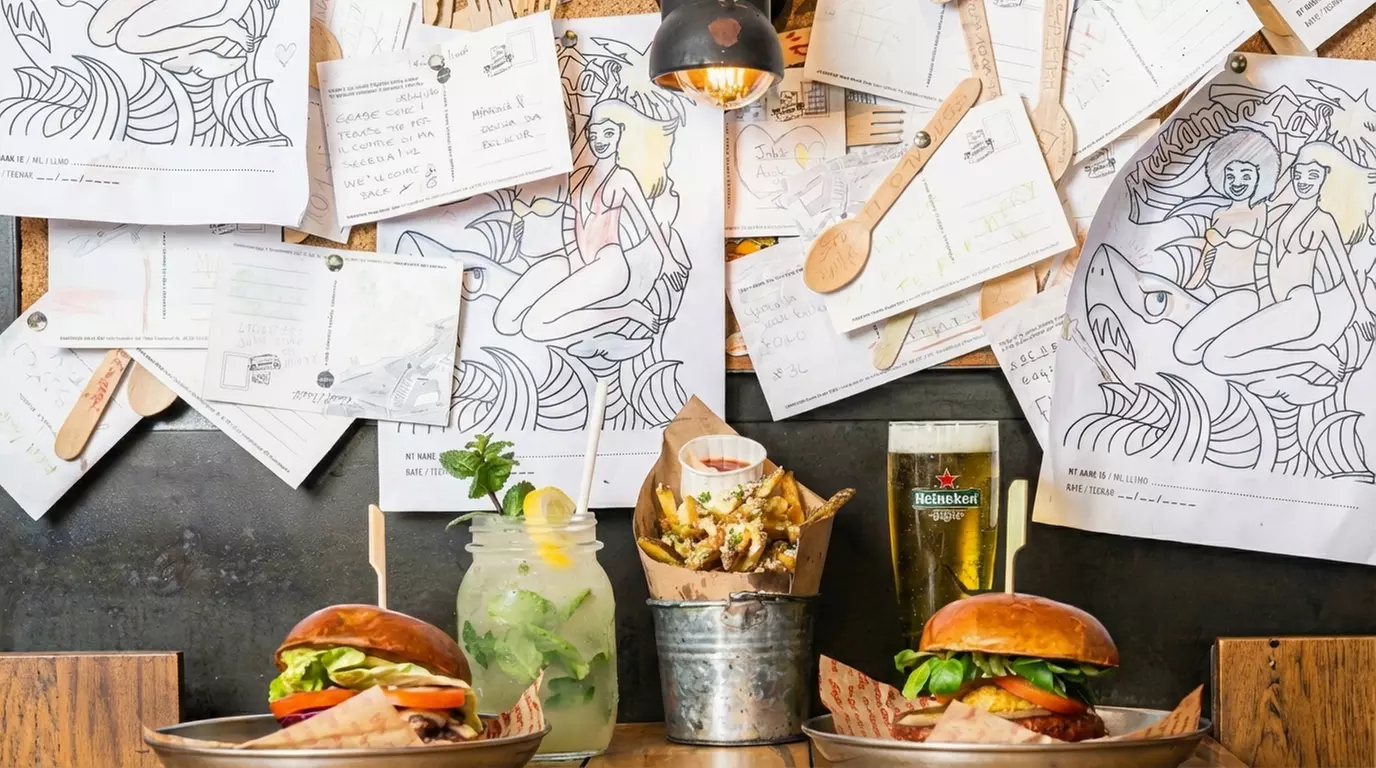 Menú de hamburguesa para 2 personas con opción a cóctel en Makamaka