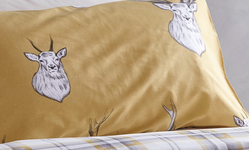 Image 3: Catherine Lansfield Stag Ochre Duvet Cover Set