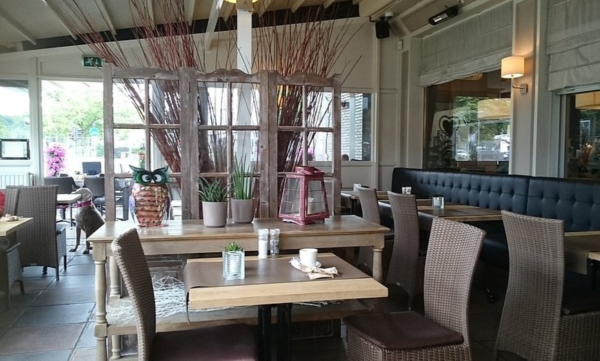 Image 2: Smakelijk 4 gangen keuzemenu met verse gerechten en warme sfeer