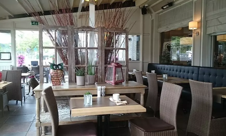 Image 2: Smakelijk 4 gangen keuzemenu met verse gerechten en warme sfeer