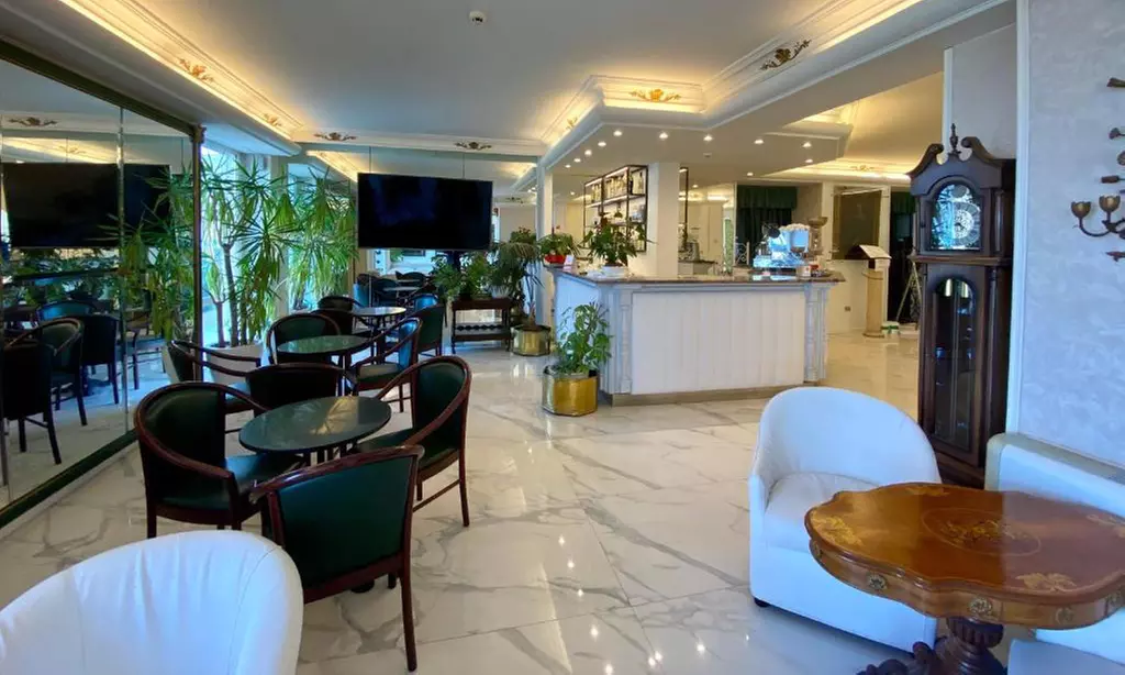 Gabicce Mare 4*: camera doppia con Spa e colazione o mezza pensione