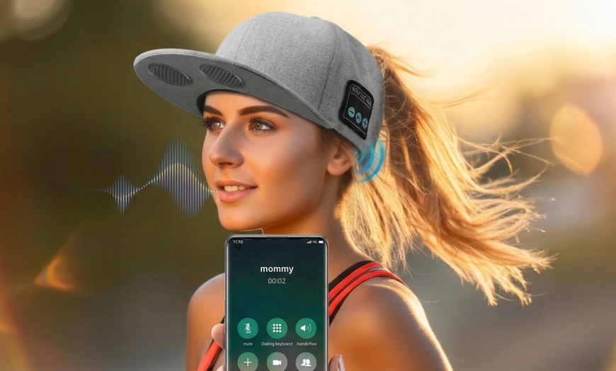 Image 7: Outdoor Sports Bluetooth Headphone Sun Hat 