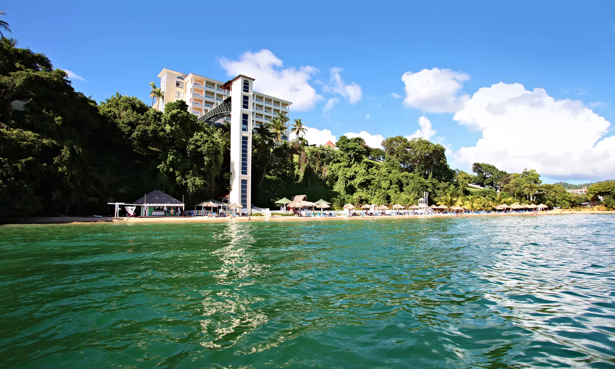 ✈ 4-Night All-Inclusive Dominican Republic Vacation with Airfare