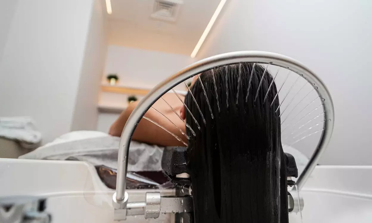 30 or 50-Minute Japanese Head Massage w/ Optional Choice of Treatment