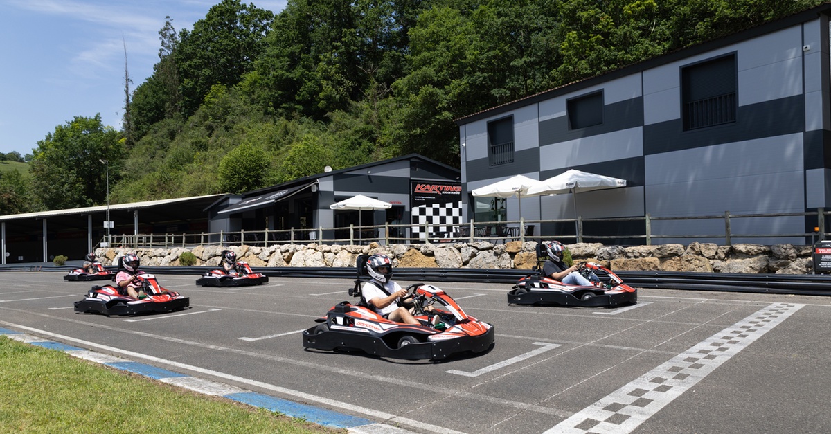 Tandas de karting para adultos en Madrid