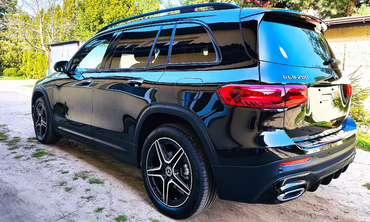 Pranie lub czyszczenie tapicerki z kompleksowym sprzątaniem wnętrza