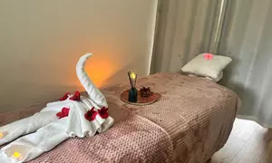 Massage californien ou massage aux huiles chaudes d’1h chez Soazen (jusqu'à 31% de remise)