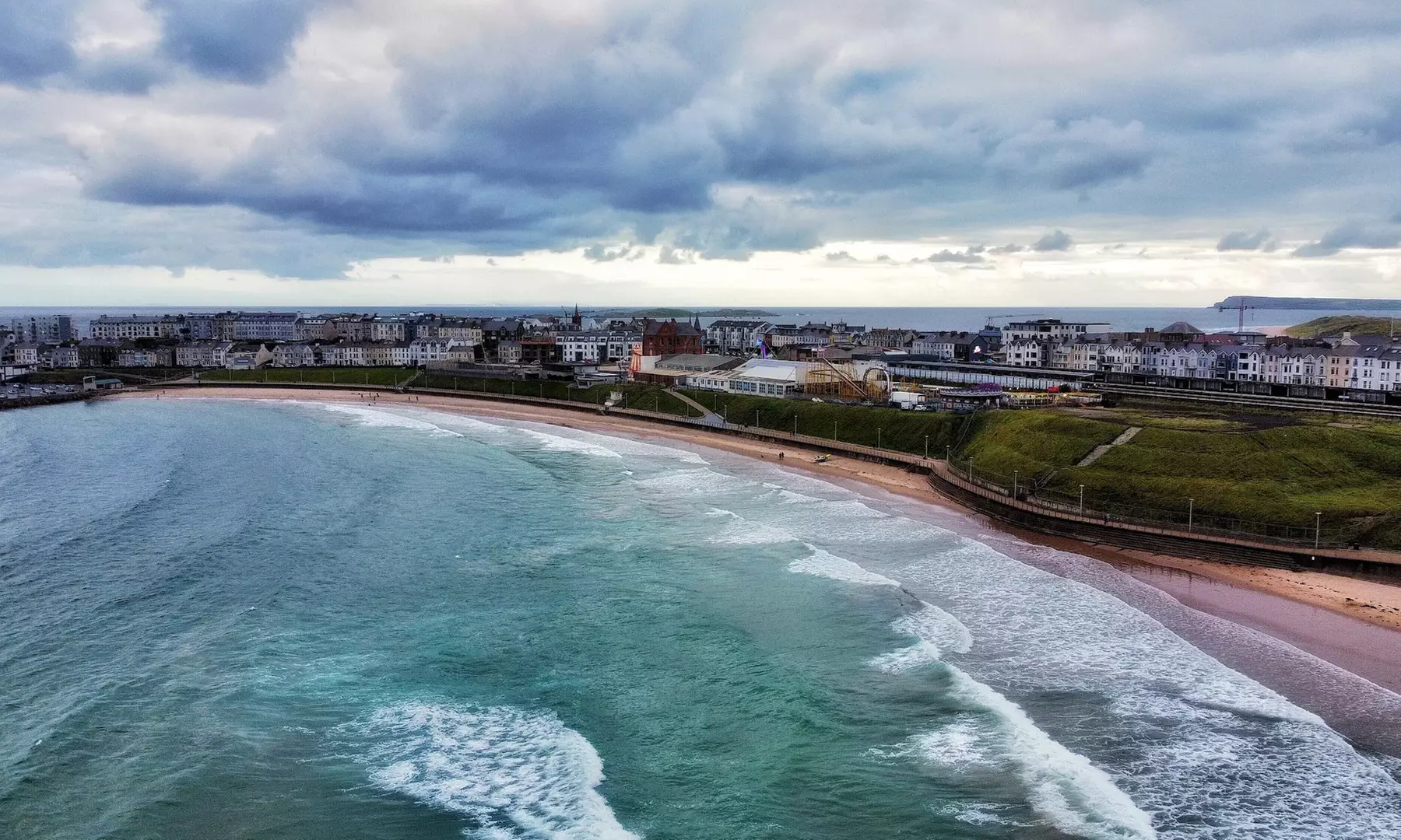 ✈ 6-Days: 2 Irelands - Ultimate Road Trip w/ Air & Car from Worldee