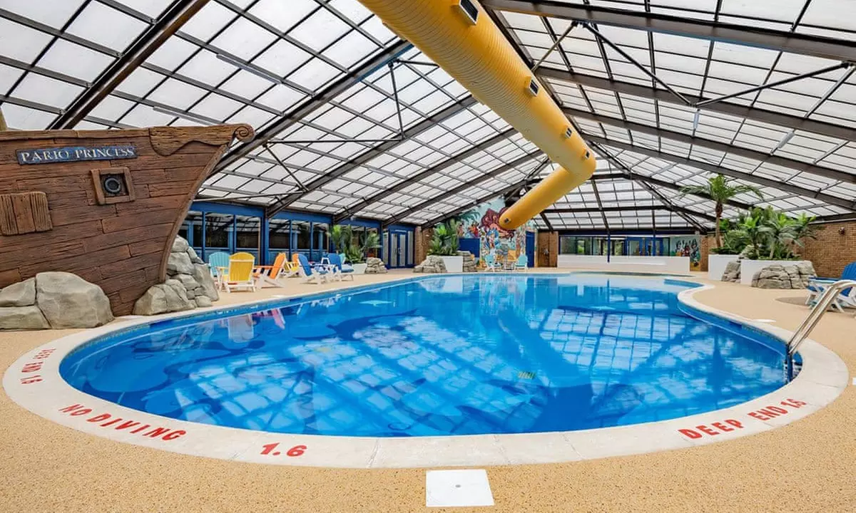 North Wales: 4* Holiday Park Caravan Stay