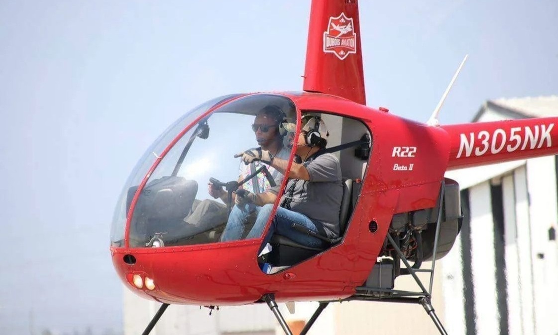 Thrilling 30-Minute Helicopter Discovery Flight Experience