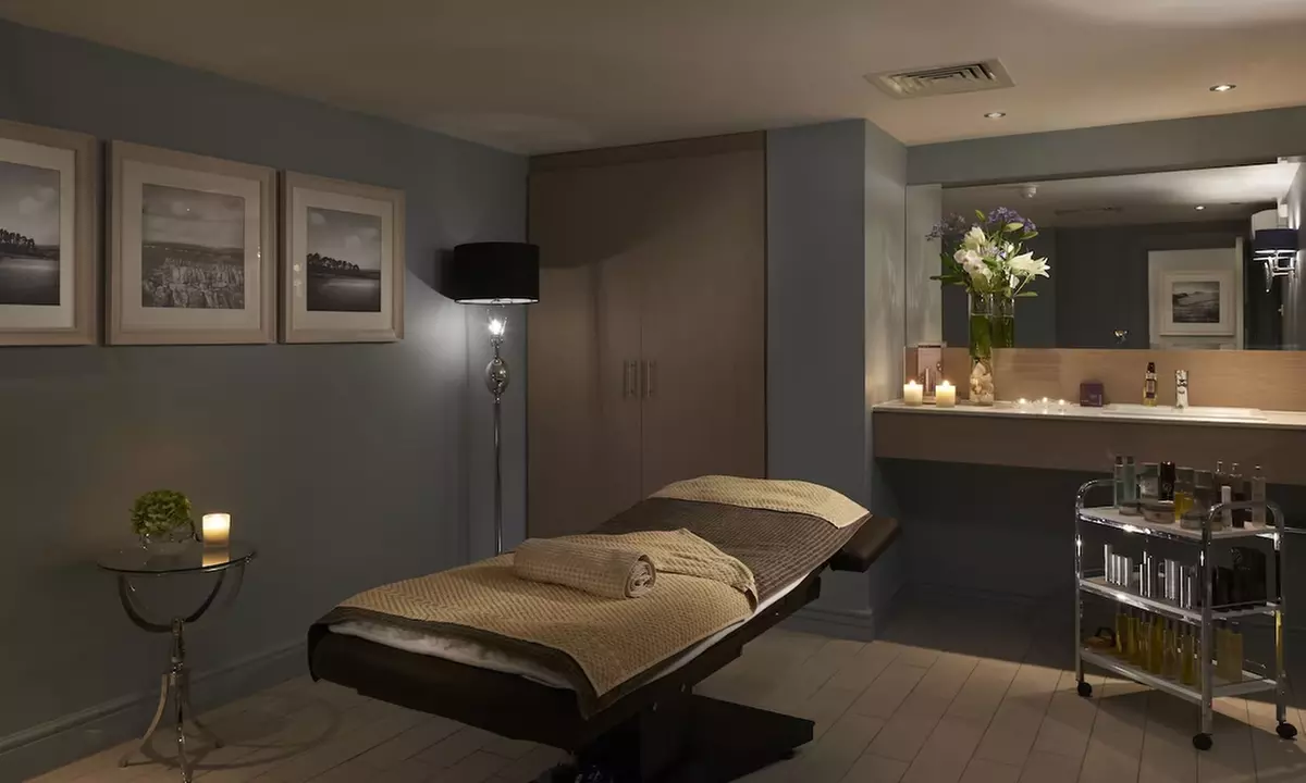 Northumberland: Classic Double Room w/ Breakfast & Dinner Credit