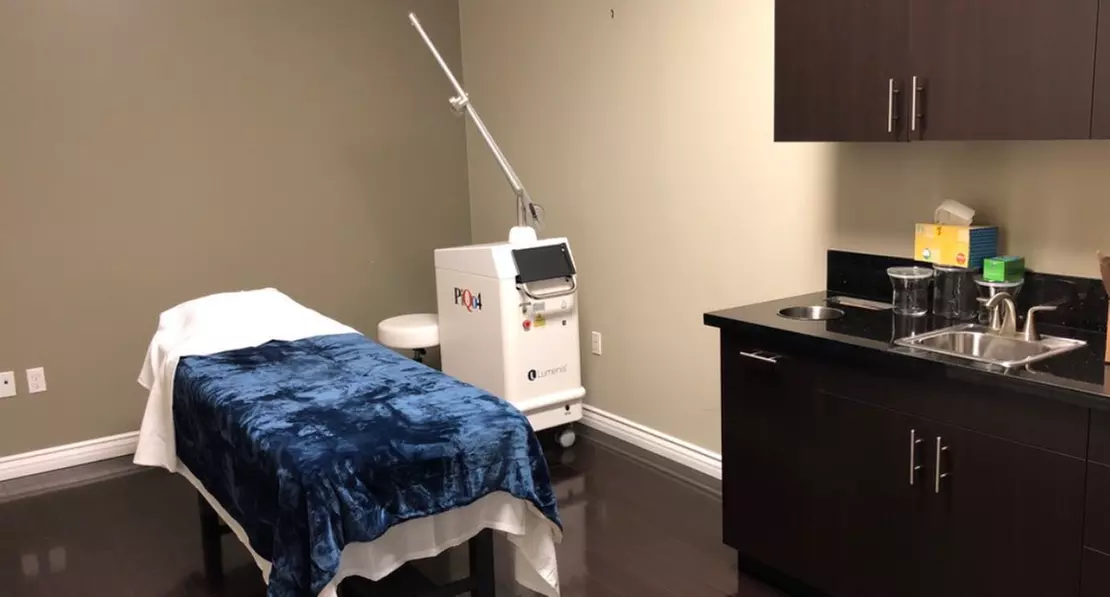 Get Scalp Detox, Relax or Hair Repair with Head and Shoulder Massage