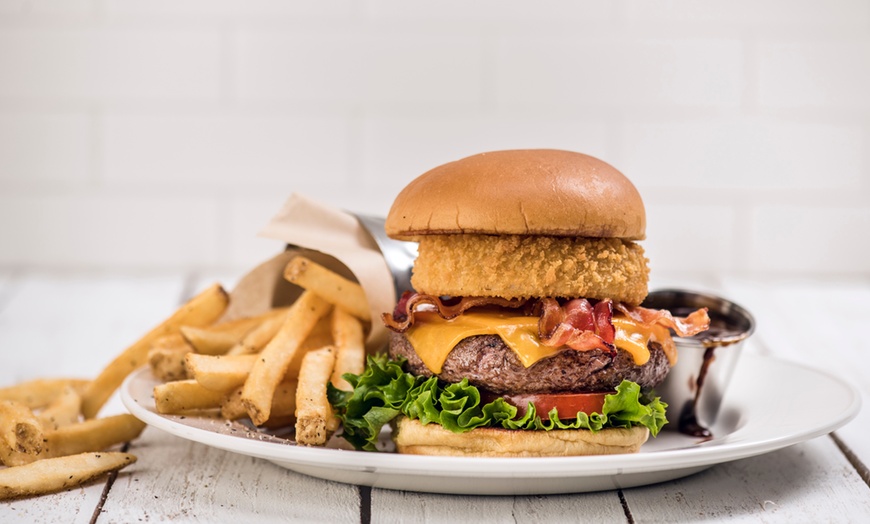 Image 14: Menú Hard Rock Café clásico o premium para 2 o 4 personas con bebida