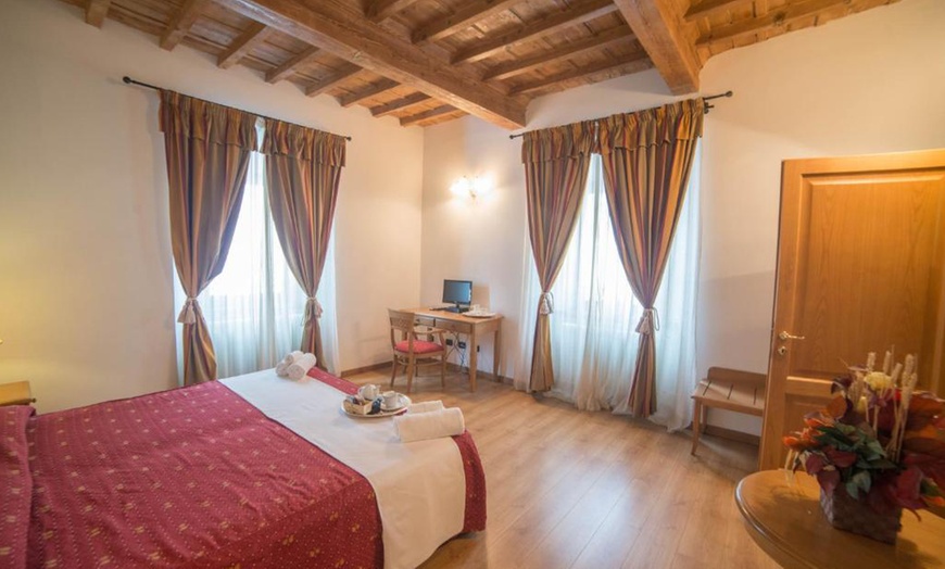 Image 11: Pistoia 4*: camera doppia con colazione, cena e Spa