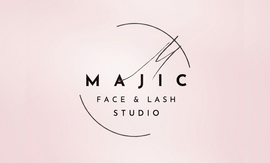 Image 4: Customized Classic, Hybrid, or Volume Eyelash Extensions