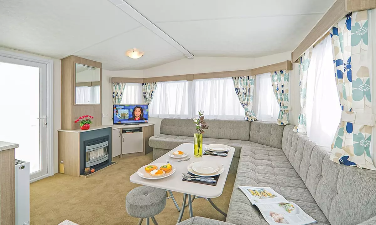 North Wales: 4* Holiday Park Caravan Stay