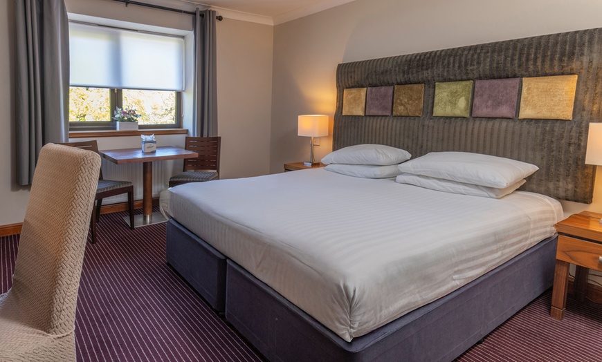 Image 6: West Lothian: Standard Double Room with Breakfast and Late Check Out