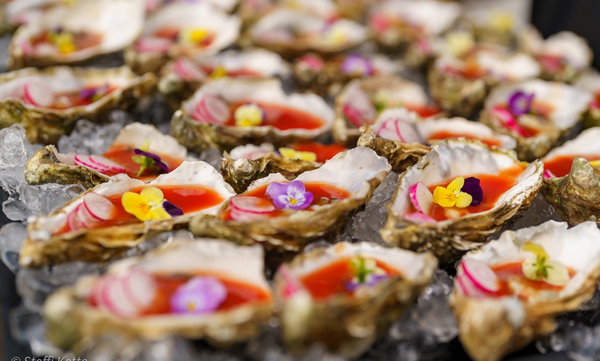 Image 10: Exklusives Fonduedinner mit Feuerzangenbowle und optionalem Käsefondue