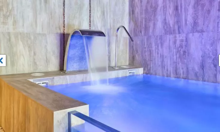 Acceso al spa para 2 personas con opción a masaje relajante