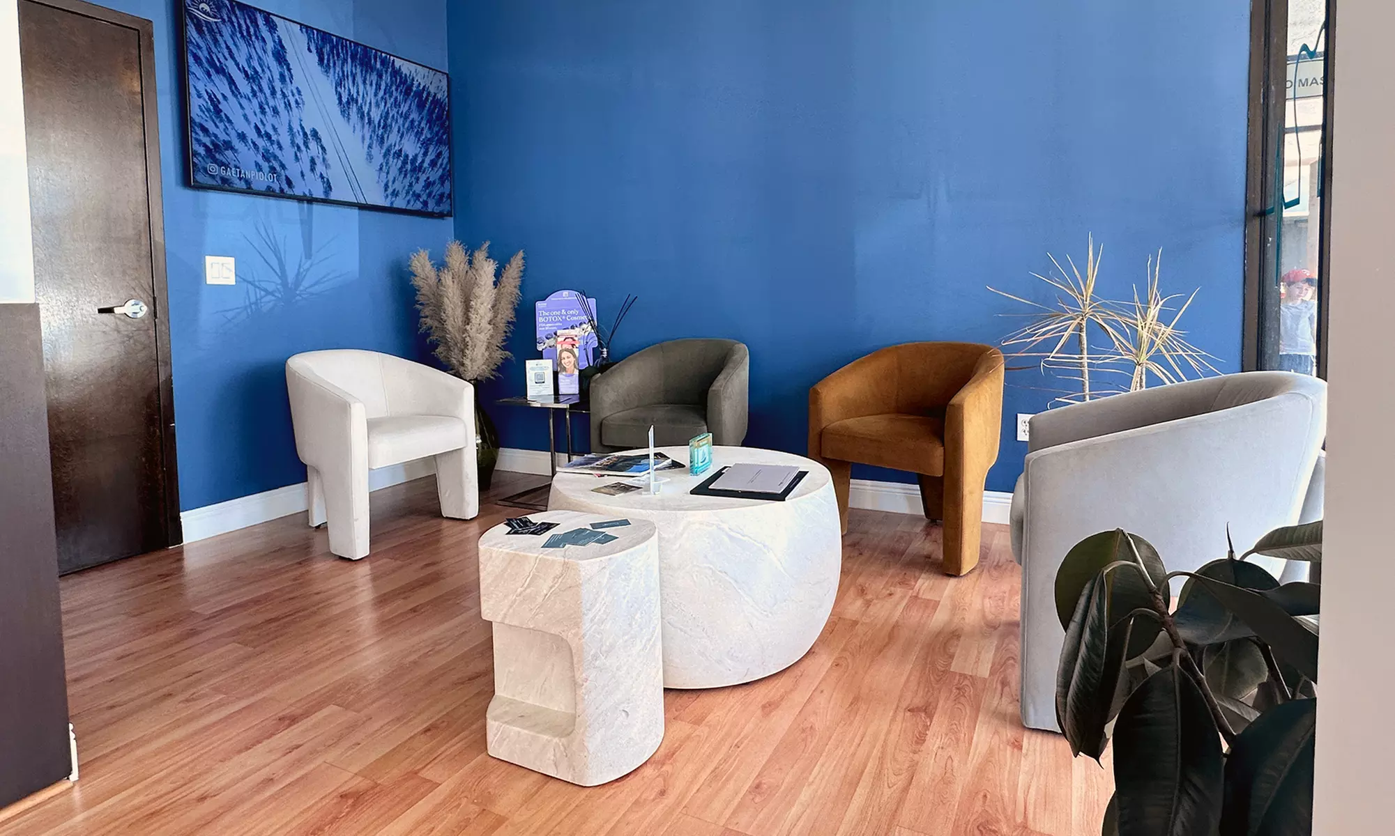 Dental Implant Consultation+3D CT Scan/$1,000.00 Toward Dental Implant