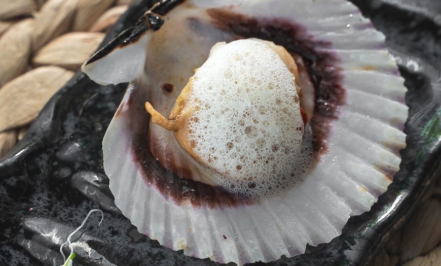 Image 12: Menú de cena gourmet con 4 pases y vino para 2 o 4 al lado de la playa
