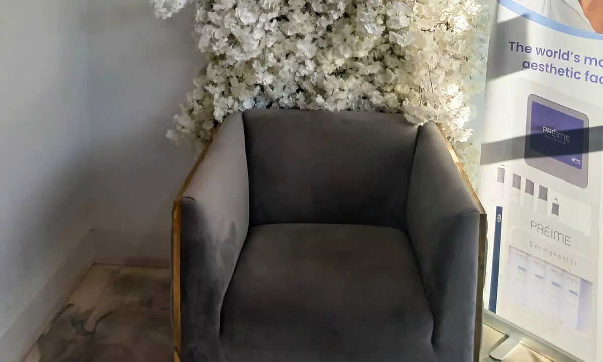 60-Min Deep Tissue/Swedish Massage Or 90-Min Swedish Massage with Complimentary Hot Stones (Up to 50% Off)