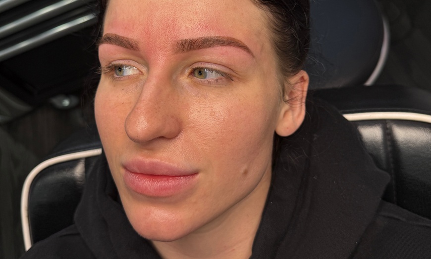 Image 6: Up to 8% Off on Eyebrow Tinting at The Haus of Belles Ames