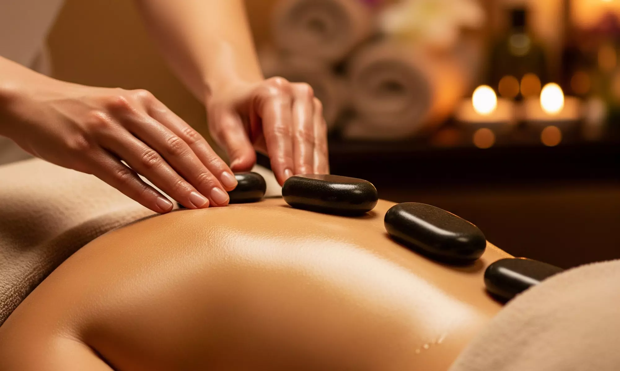 Pause relaxante entre mains expertes chez Rituel Holistic by Sabryna