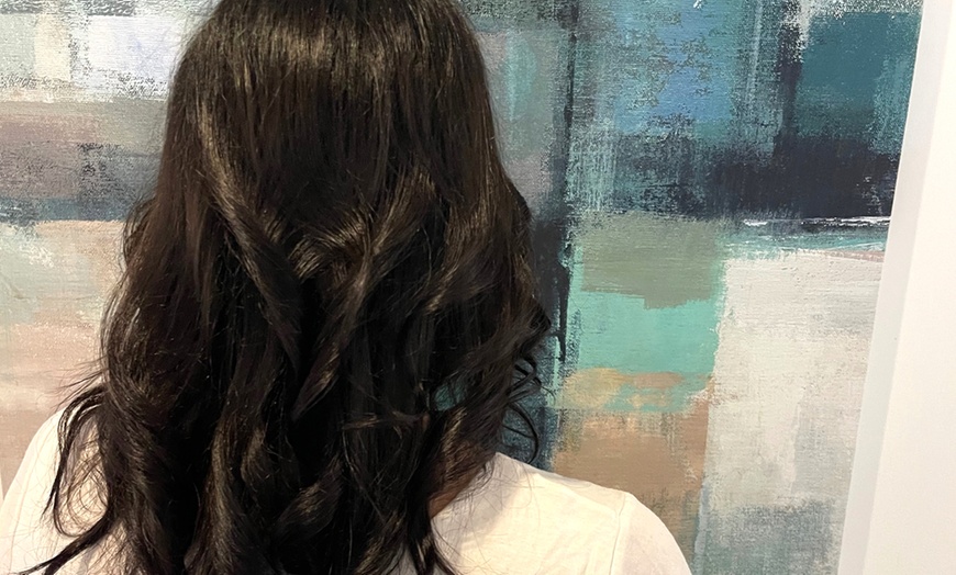 Image 3: Conditioning Treatment, Scalp Massage & Style or Detox Shampoo Package