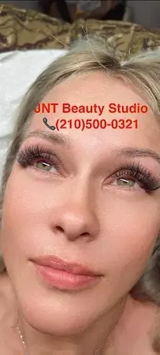 Enchance with Full Set of Classic Or Hybrid Eyelash Extension