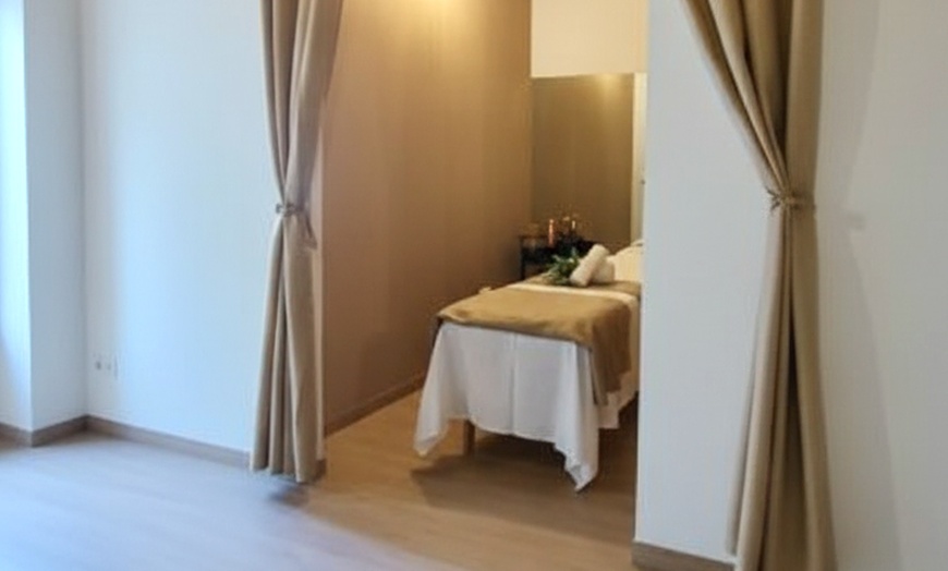 Image 5: Regálate bienestar: Masaje oriental en pareja Thai-Oil de 45 minutos