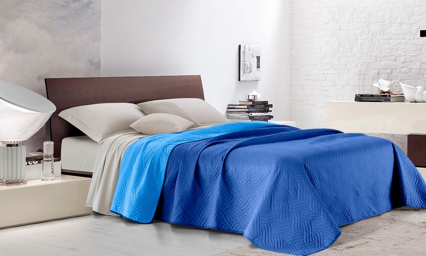 Image 5: Trapuntino primaverile bicolore anallergico e traspirante