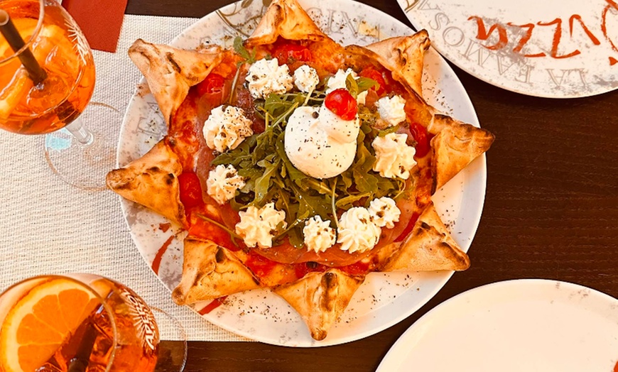 Image 2: Italienisches 3-Gänge-Menü mit Pizza nach Wahl für 1 oder 4 Personen