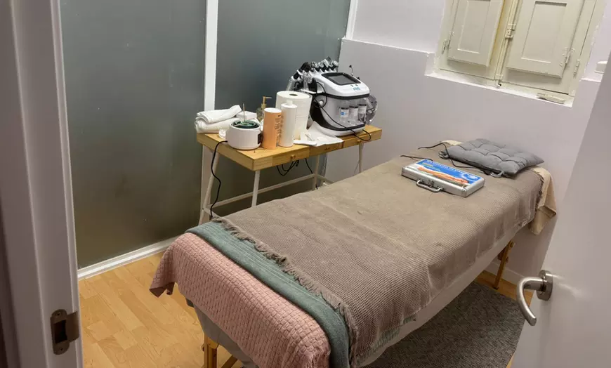 Image 3: Hasta 6 sesiones de maderoterapia con presoterapia de 1 h