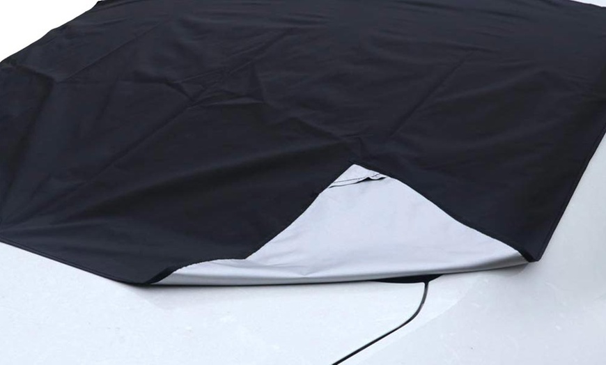 Image 7: Magnetic Car Windscreen Cover