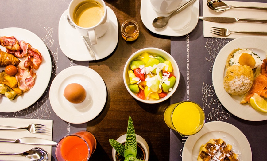 Image 1: Un petit déjeuner américain