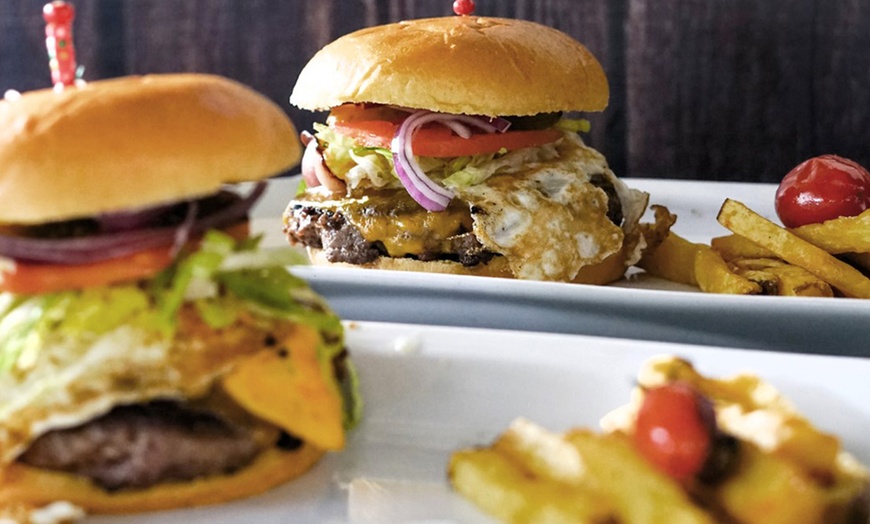 Image 14: Entrantes, principal o arroz, bebidas y postre para 2 o 4 personas