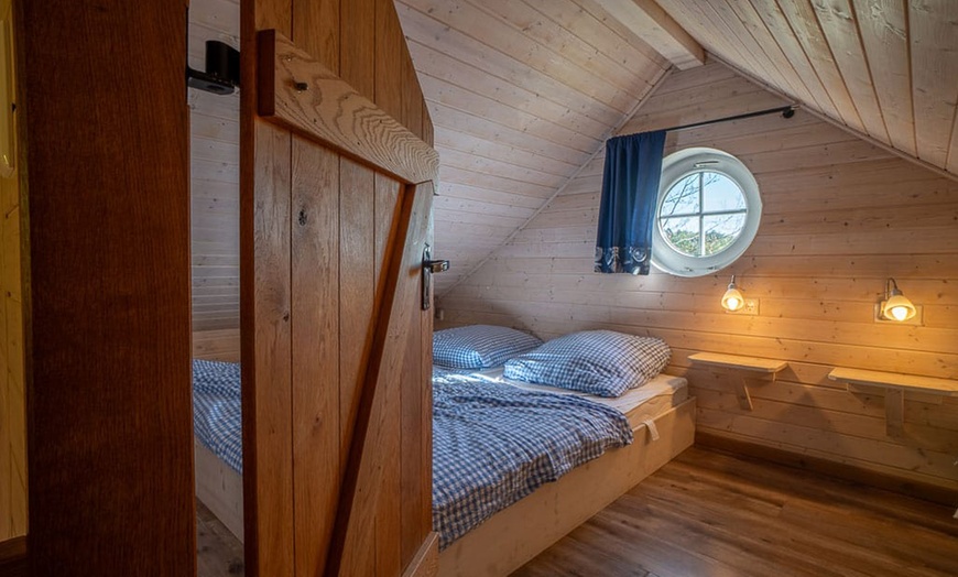 Image 3: Sauerland: 4 Nächte im Baumhaus + Endreinigung und Panorama-Sauna