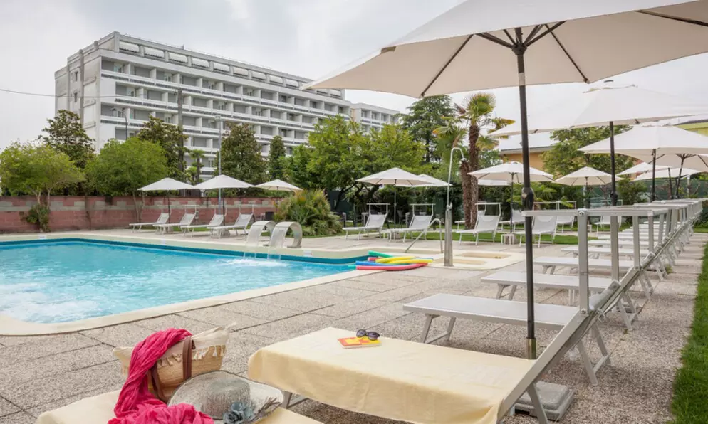 Abano Terme: camera Economy o Superior con colazione, Spa, cena, terme