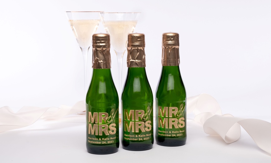 Image 10: Personalized Wedding Gifts & Favors - Custom Etched Wine