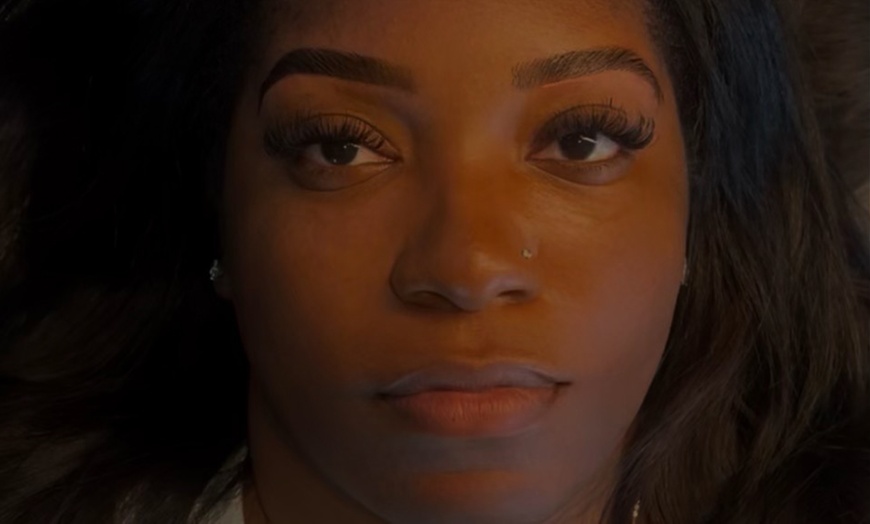 Image 4: Classic or Hybrid Full Set Lash Extensions