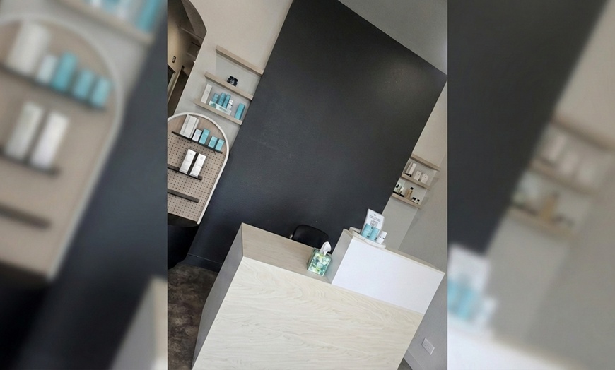 Image 3: Two 60 Min Massage Sessions, Choice of Therapeutic or Deep Tissue