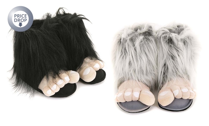 Image 1: Men's Bigfoot Novelty Slippers