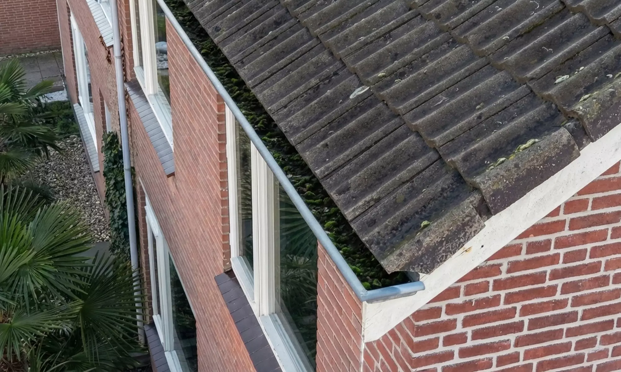 Bouwkundige inspectie van je huis met een drone, meerdere opties
