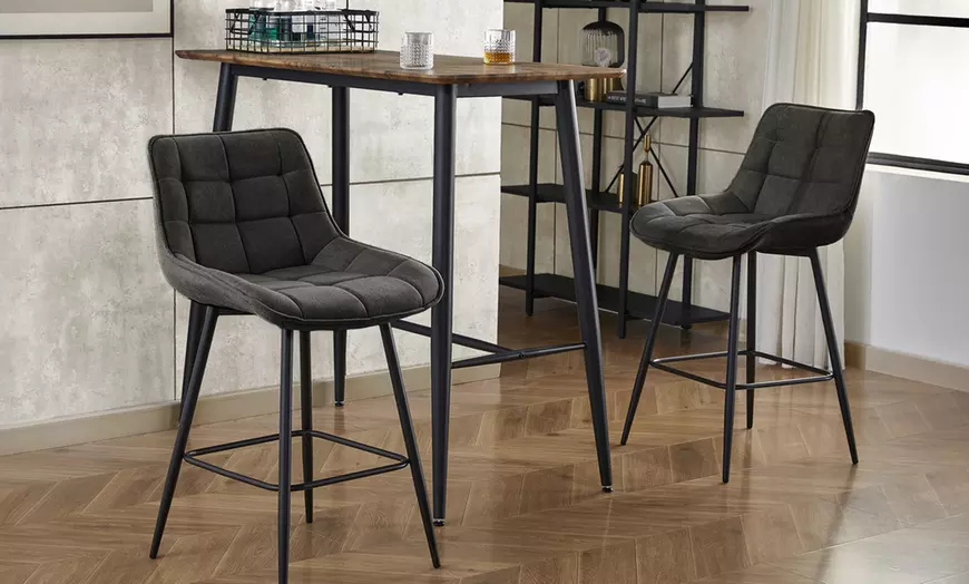 Image 11: Lot de 2 tabourets de bar en métal noir et tissu