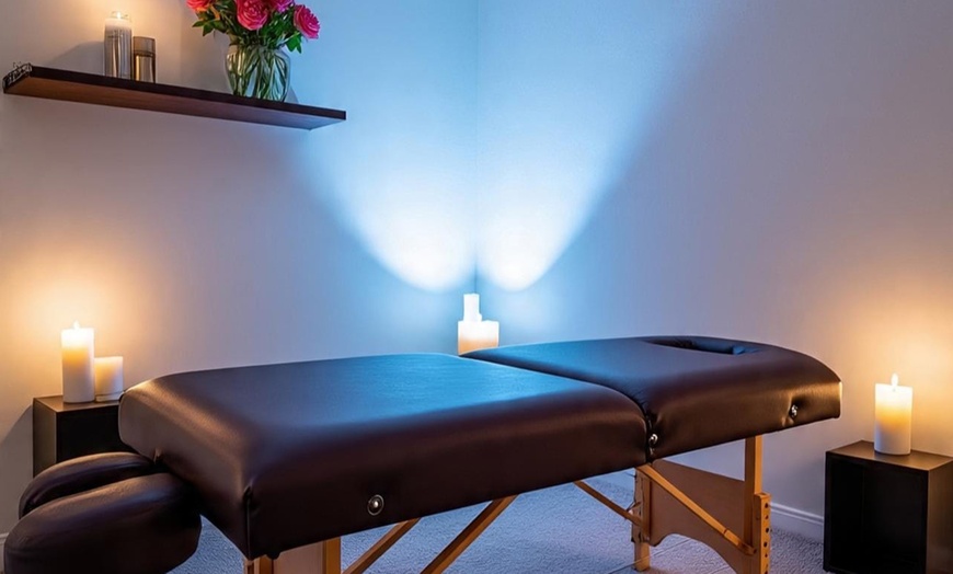 Image 9: Masaje relajante en pareja o a cuatro manos con duración a elegir